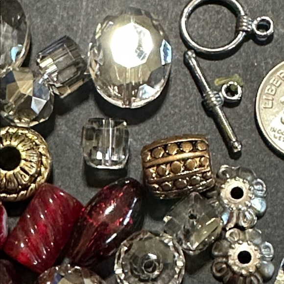 36.  Glass Mixed Loose Beads Toggle Clasp & Bronze Acrylic Beads - Picture 5 of 6